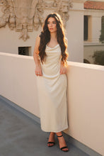 Load image into Gallery viewer, Genevieve Velvet Cream Dress
