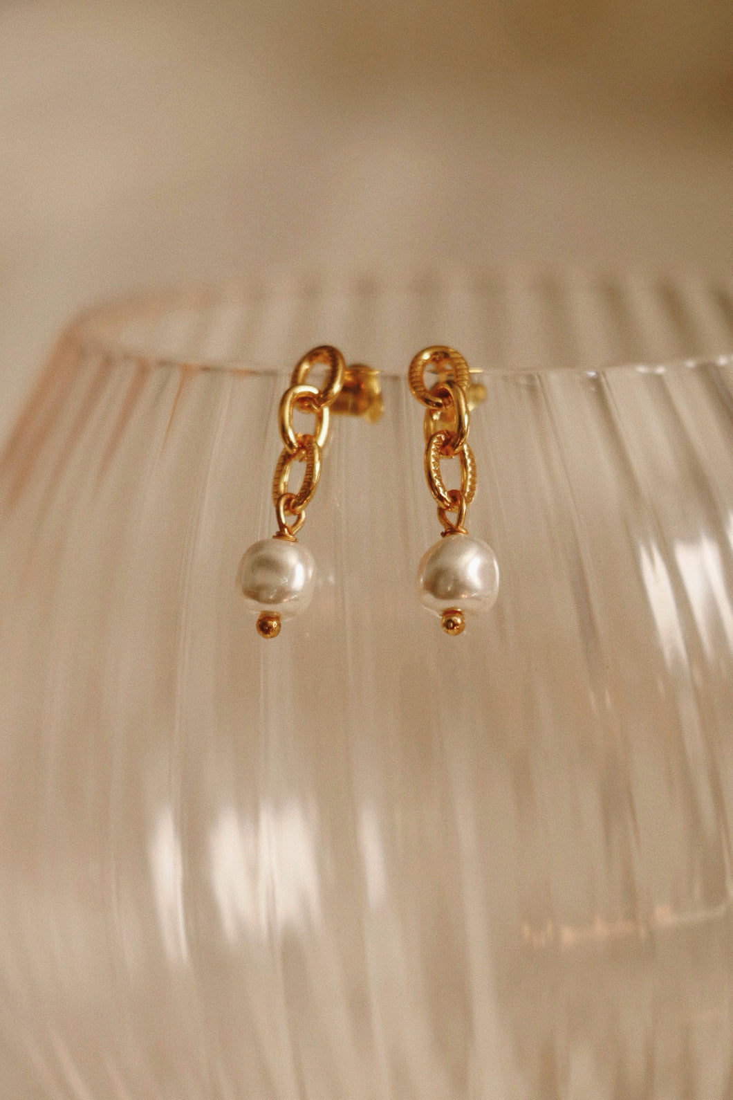 Hudson Pearl Earrings