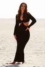 Load image into Gallery viewer, Morticia Black Dress
